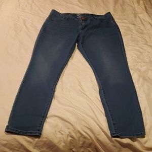 Super skinny mid-rise Rockstar size 14 Old Navy, warn once